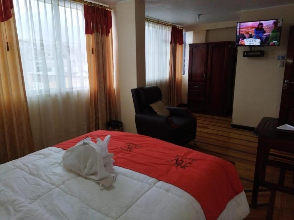 Hotel Velanez Suite Riobamba Eksteriør billede