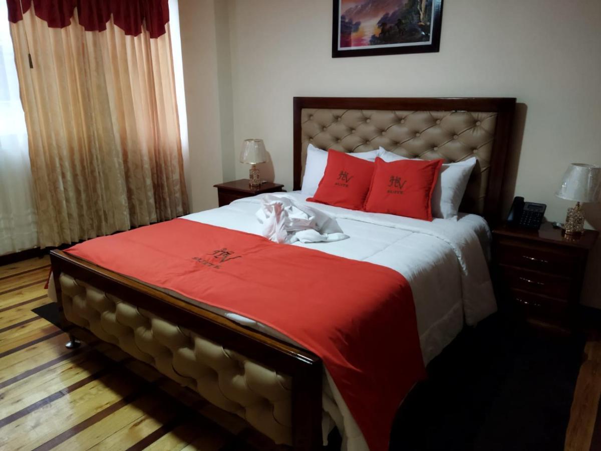 Hotel Velanez Suite Riobamba Eksteriør billede